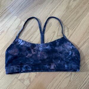 Stylish Women's Tie-Dye Sports Bra